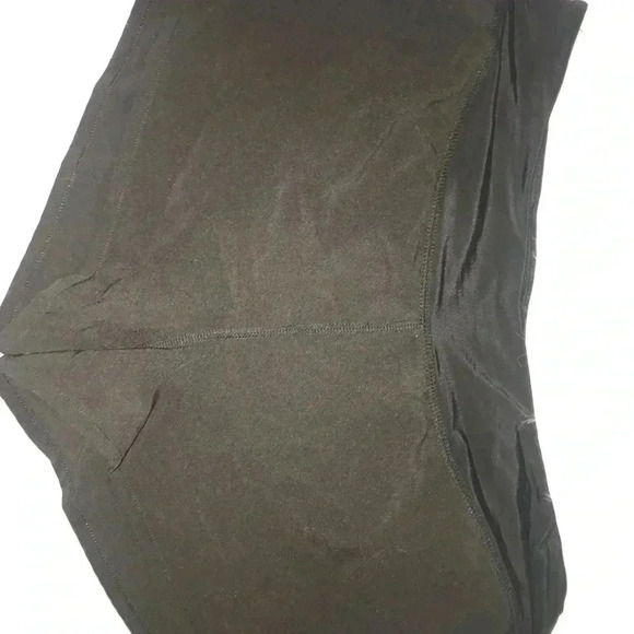 SO PERFORMANCE SHORT SIZE LARGE - Picture 1 of 6